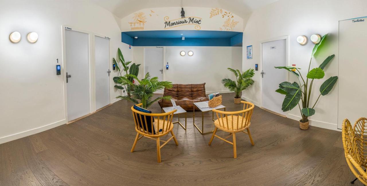 Monsieur Miot Concept Hotel - Bastia Centre Екстер'єр фото